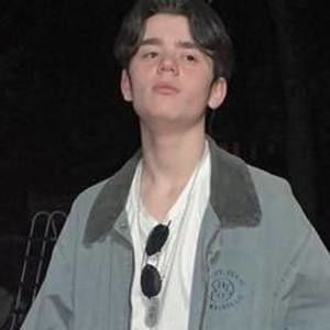 Meet your Posher, Logan